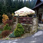 Gosciniec Pod Lubomirem Bed & Breakfast