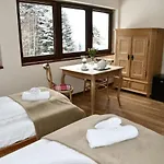 Bed & Breakfast Gosciniec Pod Lubomirem Weglowka (Lesser Poland)