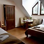 Bed & Breakfast Gosciniec Pod Lubomirem