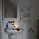 Bed & Breakfast Gosciniec Pod Lubomirem 3*