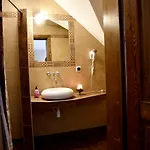 Gosciniec Pod Lubomirem Bed & Breakfast 3*