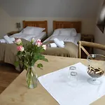 Gosciniec Pod Lubomirem 3*
