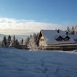 Gosciniec Pod Lubomirem Bed & Breakfast 3*