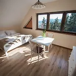 Gosciniec Pod Lubomirem Bed & Breakfast Weglowka (Lesser Poland)