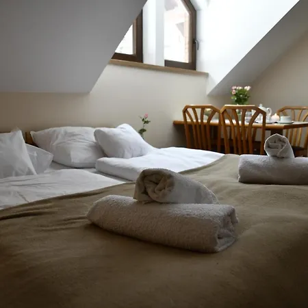 Bed & Breakfast Gosciniec Pod Lubomirem Weglowka (Lesser Poland)
