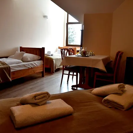 Bed & Breakfast Gosciniec Pod Lubomirem *