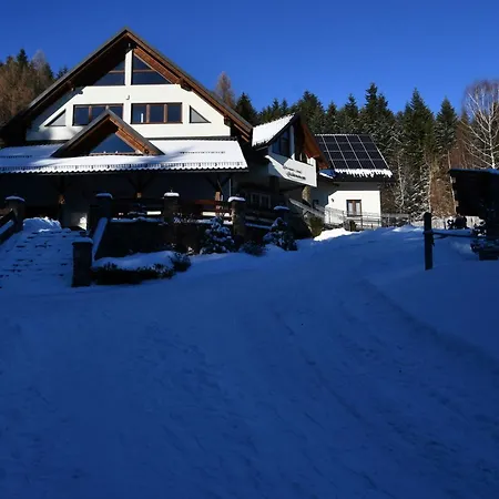 Gosciniec Pod Lubomirem Bed & Breakfast
